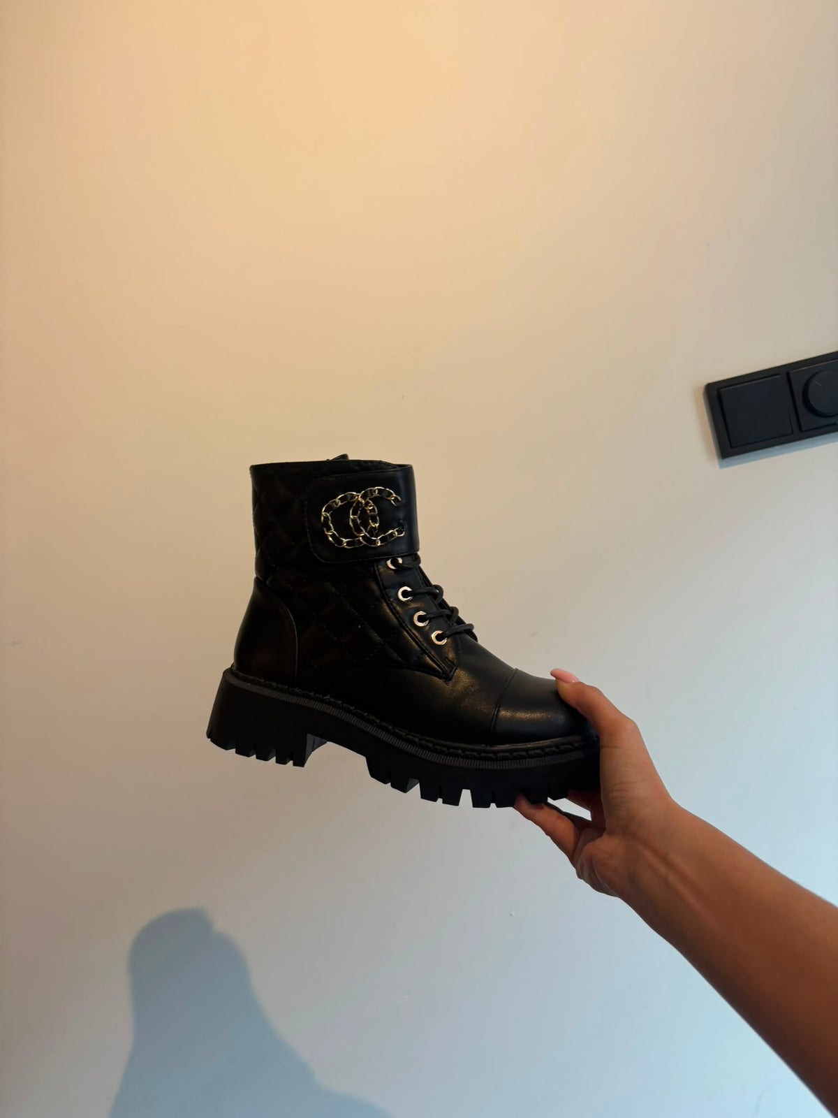 CC LAARZEN BLACK